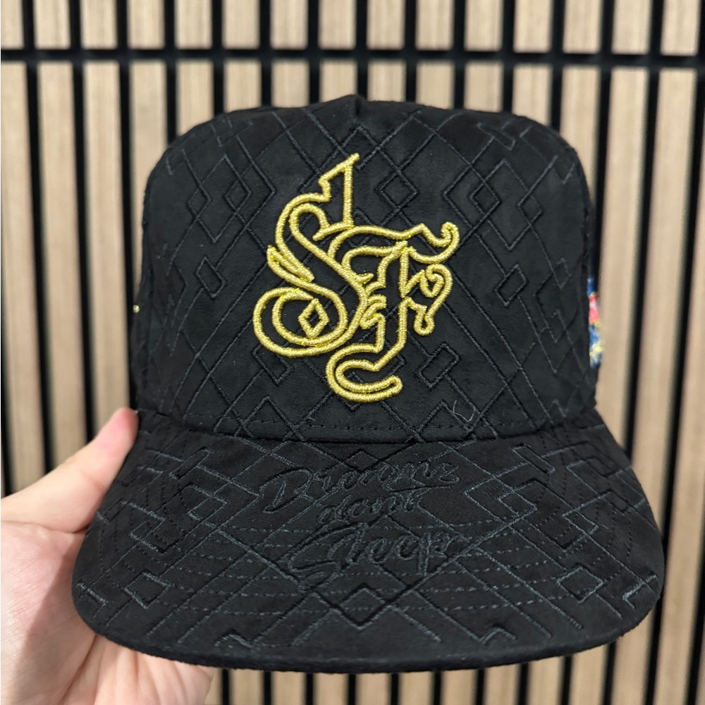 BNWT Dvniel Luu Rare GALAXY hat